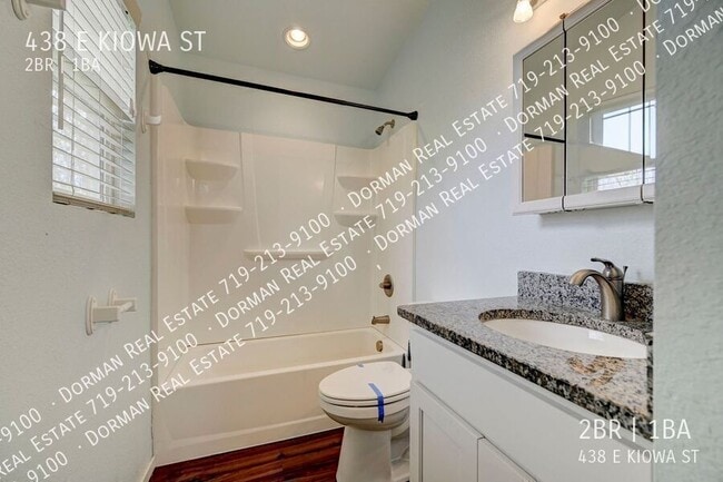 Building Photo - 438 E Kiowa St