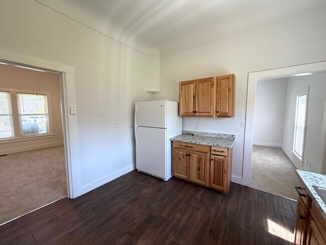 Building Photo - North - Crossing the Finish Line!