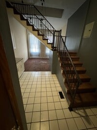 Building Photo - 639 N 12th St