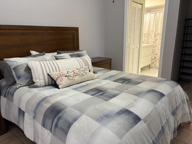 Bedroom with Bathroom Entrance - 14601 SW 122nd Pl