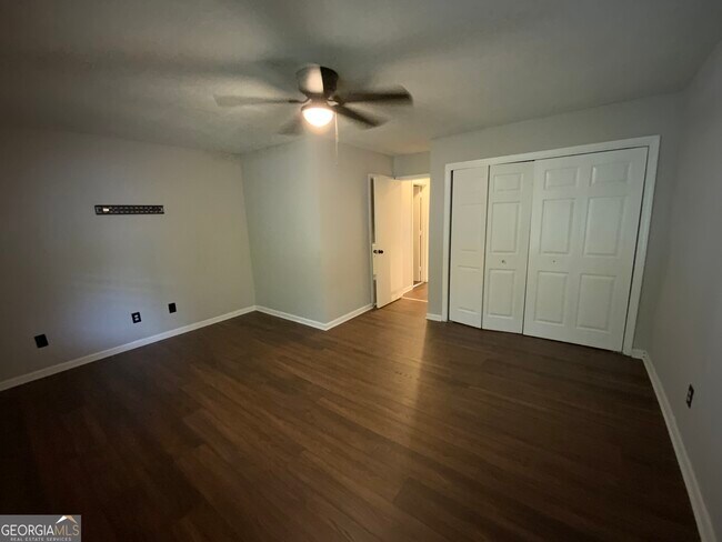 Building Photo - 2753 Whitewater Ct