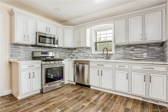 Building Photo - 145 Johnson Rd