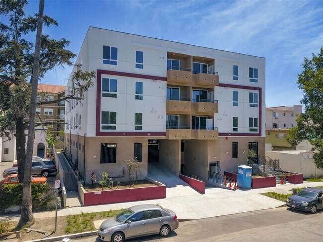 Primary Photo - 928 S Berendo St