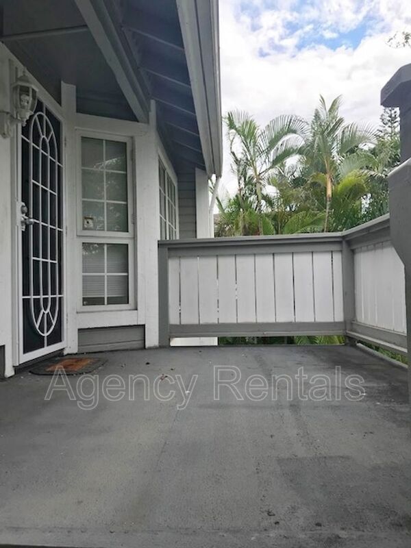 Building Photo - Crosspoint 2S 99-262 Mananai Pl