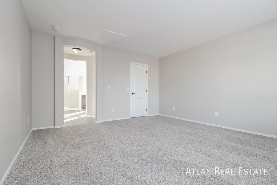 Building Photo - 18124 W Lundberg St