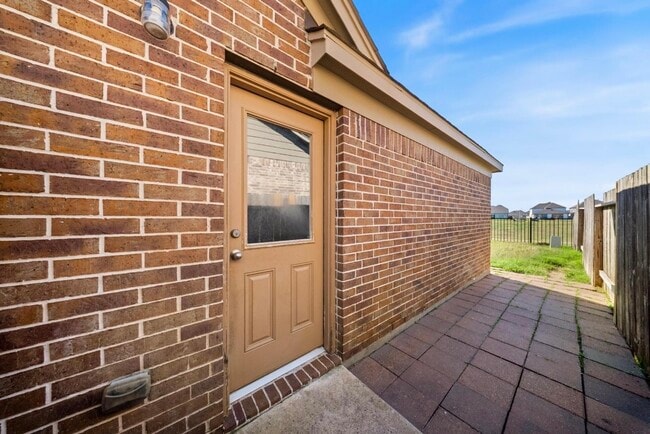 Building Photo - 15003 Signal Ridge Way