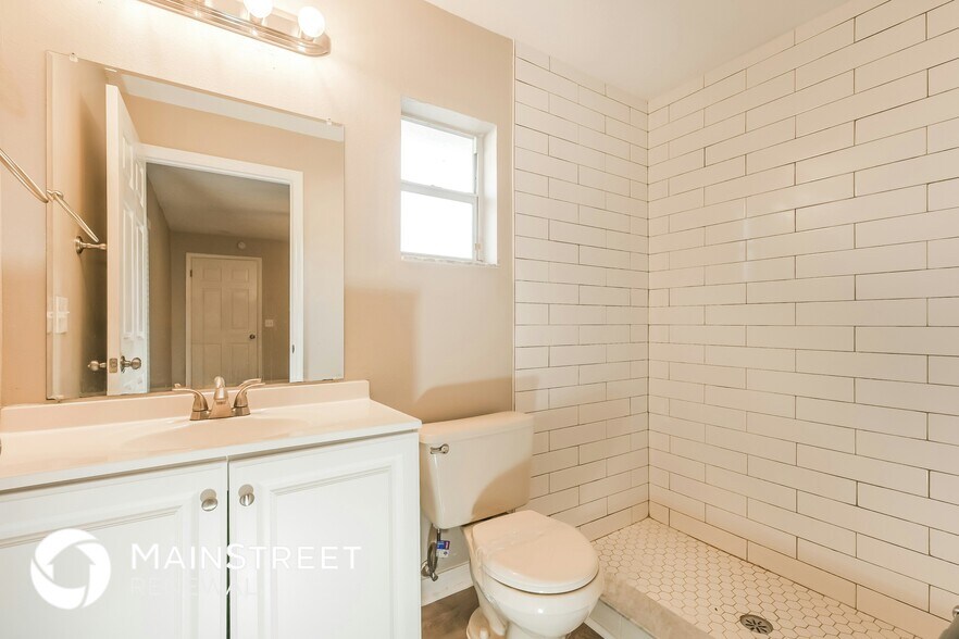 Building Photo - 11425 Wellman Dr