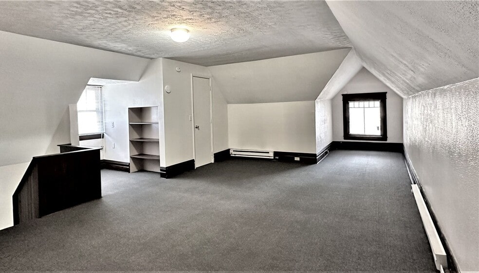 Building Photo - 118 Ninth St