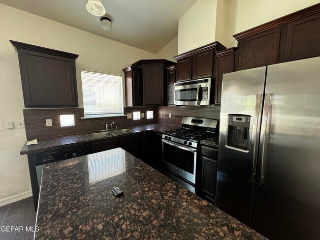 Building Photo - 2120 William Woolverton