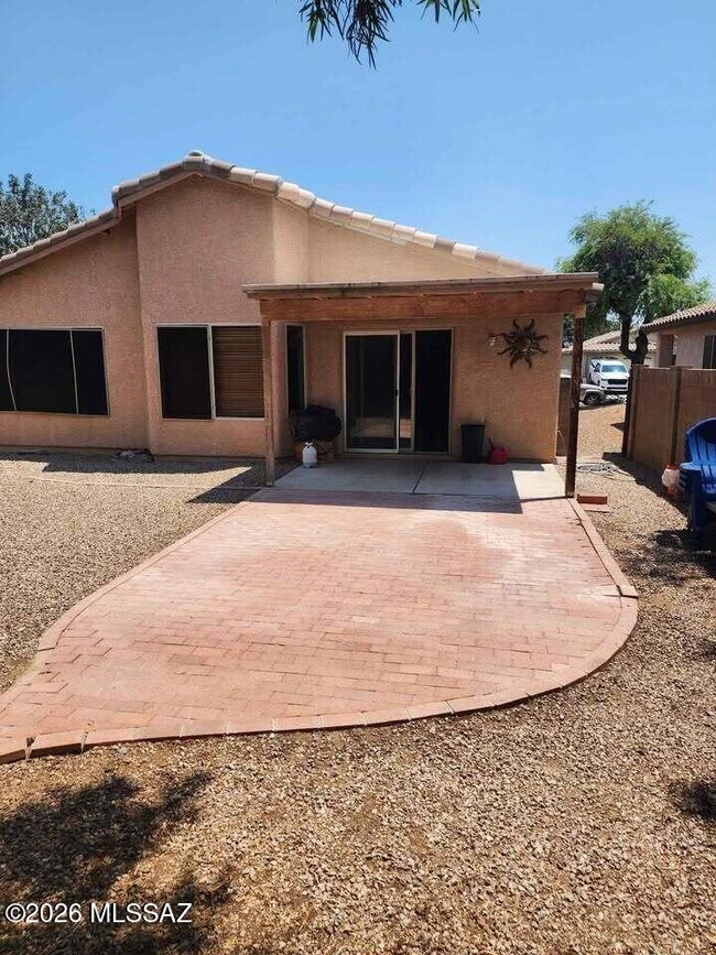 Building Photo - 8885 N Majestic Mountain Dr