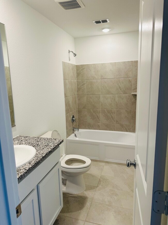 Building Photo - 1447 Dovekie Dr