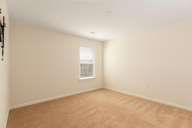 Building Photo - 5700 Redgum Dr