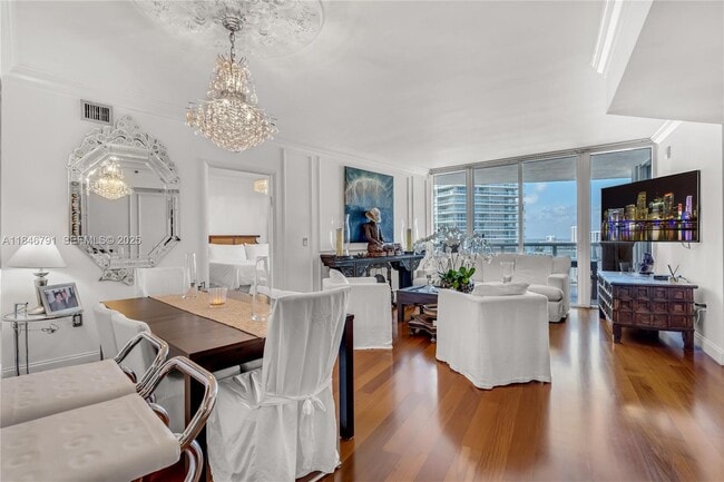 Building Photo - 400 Alton Rd