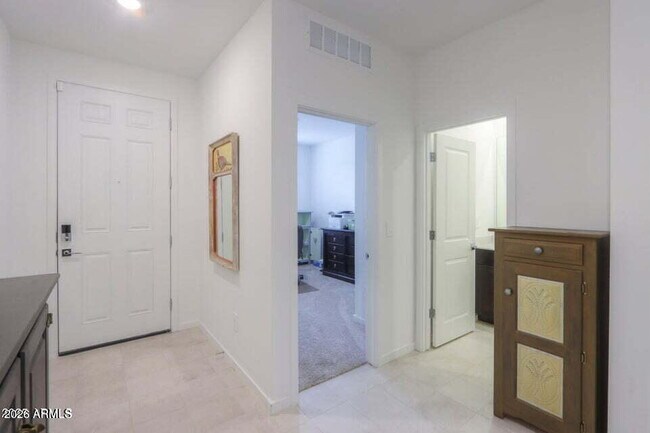 Building Photo - 41575 W Saguaro Dr