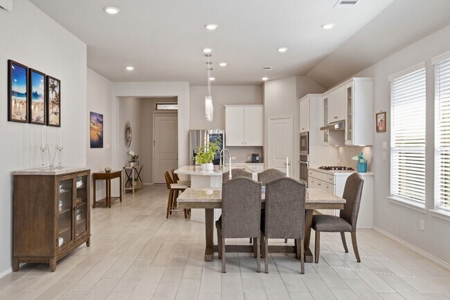 Building Photo - 32080 August Woods Wy