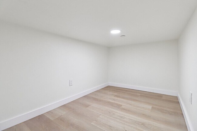 Building Photo - 4456 30th Street - North Parks Elevated Spanish Style Community