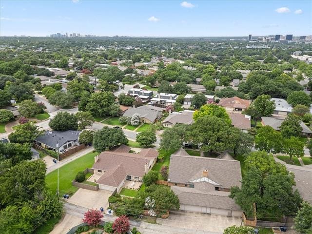 Building Photo - 7610 Meadow Oaks Dr