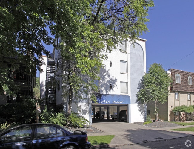 Building Photo - 1445 Detroit