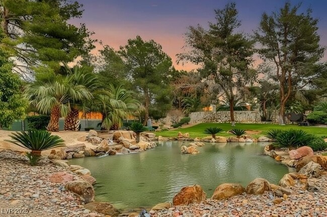 Building Photo - 9 Quail Run Rd