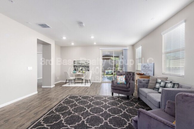 Building Photo - 21242 W Wilshire Dr
