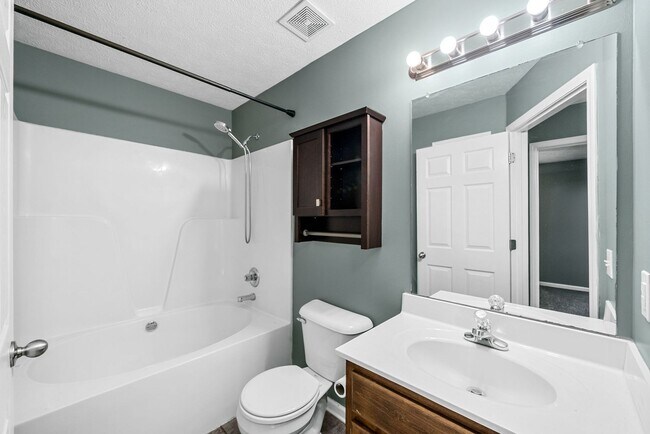 Building Photo - Lovely Home in Arbor Greene Neighborhood w...