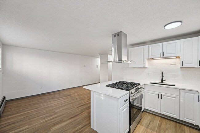 21-web-or-mls-1545 Quitman St Unit 7-S1612-013 - The Sloan