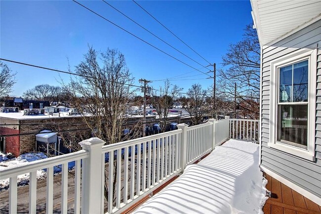 Building Photo - 17 Pidge Ave