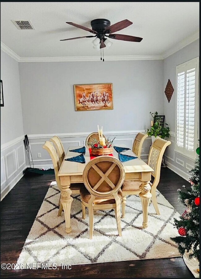 Building Photo - 178 Carrier Dr