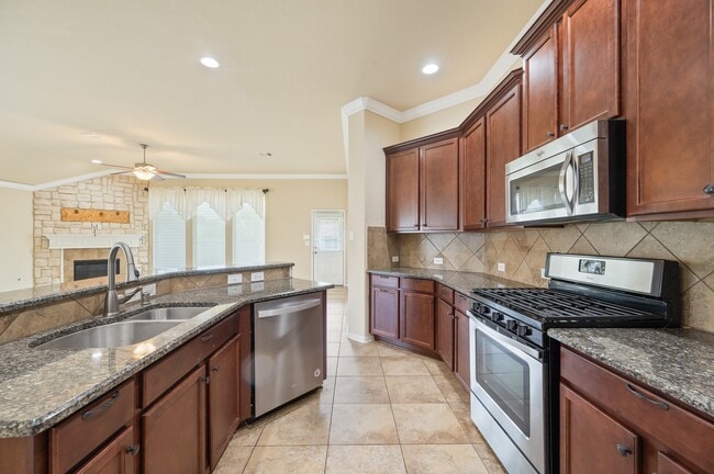 Building Photo - 207 Lockridge Hill Ln