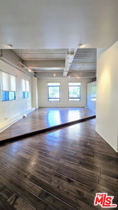 Building Photo - 849 S Broadway
