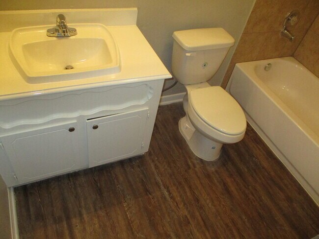 Building Photo - 3423 Abinger Ln