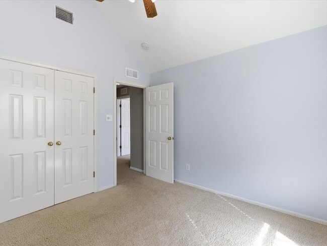 Building Photo - 3017 Manga Dr