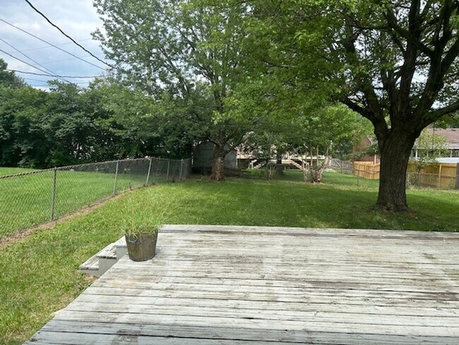 Building Photo - 6 or 18 MONTH LEASE AVAILABLE