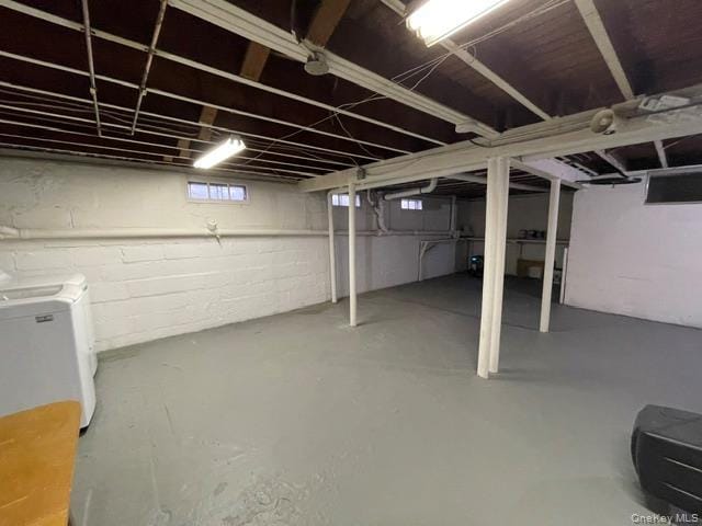 Building Photo - 221 Stewart Ave