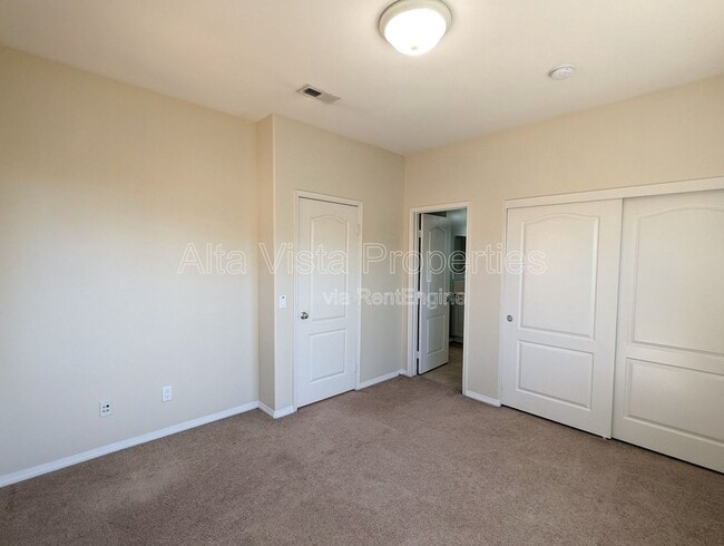 Building Photo - 8421 Kern Crescent