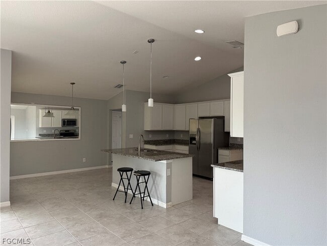 Building Photo - 910 NW 8th Terrace