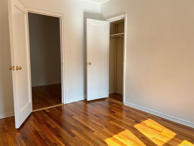 Building Photo - 13 Welwyn Rd