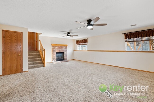 Building Photo - Beautifully Updated 3-Bedroom Bi-Level Home Near Wichita – Cul-de-Sac Location
