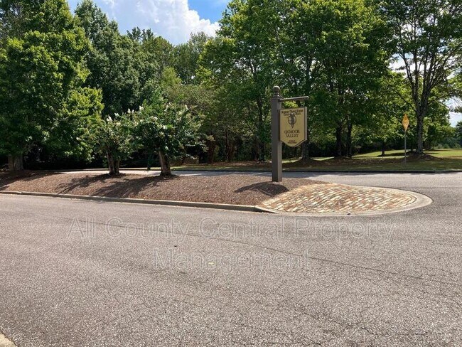 Building Photo - 415 Sunbelt Dr