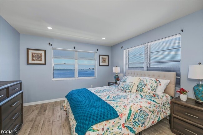 Building Photo - 1900 Clifford St