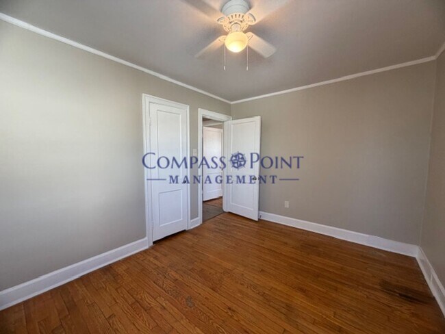 Building Photo - Come Settle Into Your New Home! FIRST MONTH RENT FREE!!!