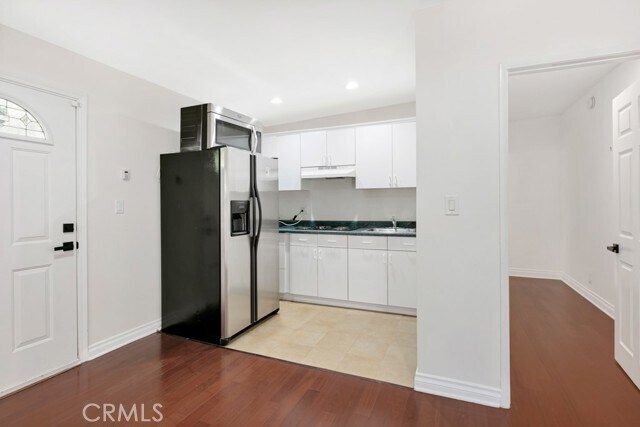 Building Photo - 5719 Beckford Ave