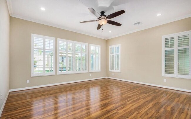 Building Photo - 14892 Aldea Dr N