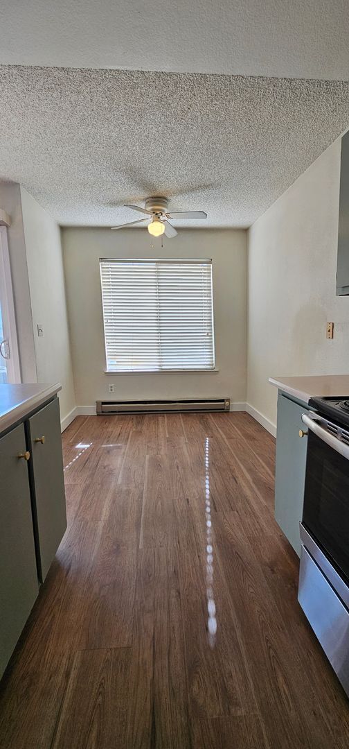 Building Photo - CLEARACRE GARDENS – 1 Bed / 1 Bath Condo for Rent (700 Sq Ft)