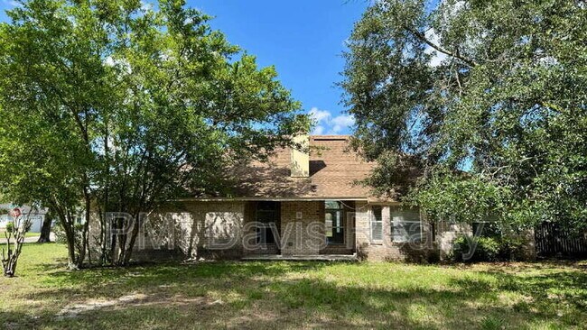 Building Photo - 9092 Camshire Dr