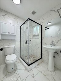 Building Photo - 1102 Larimore Ave