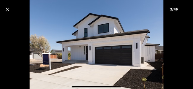 Primary Photo - 1328 Crestview Ct