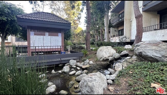 Building Photo - 8675 Falmouth Ave