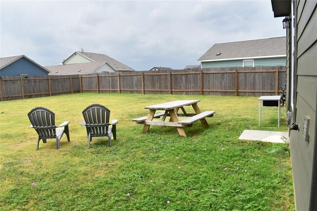 Building Photo - 504 Sunray Dr