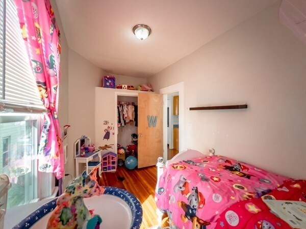 Building Photo - 18 Egleston St